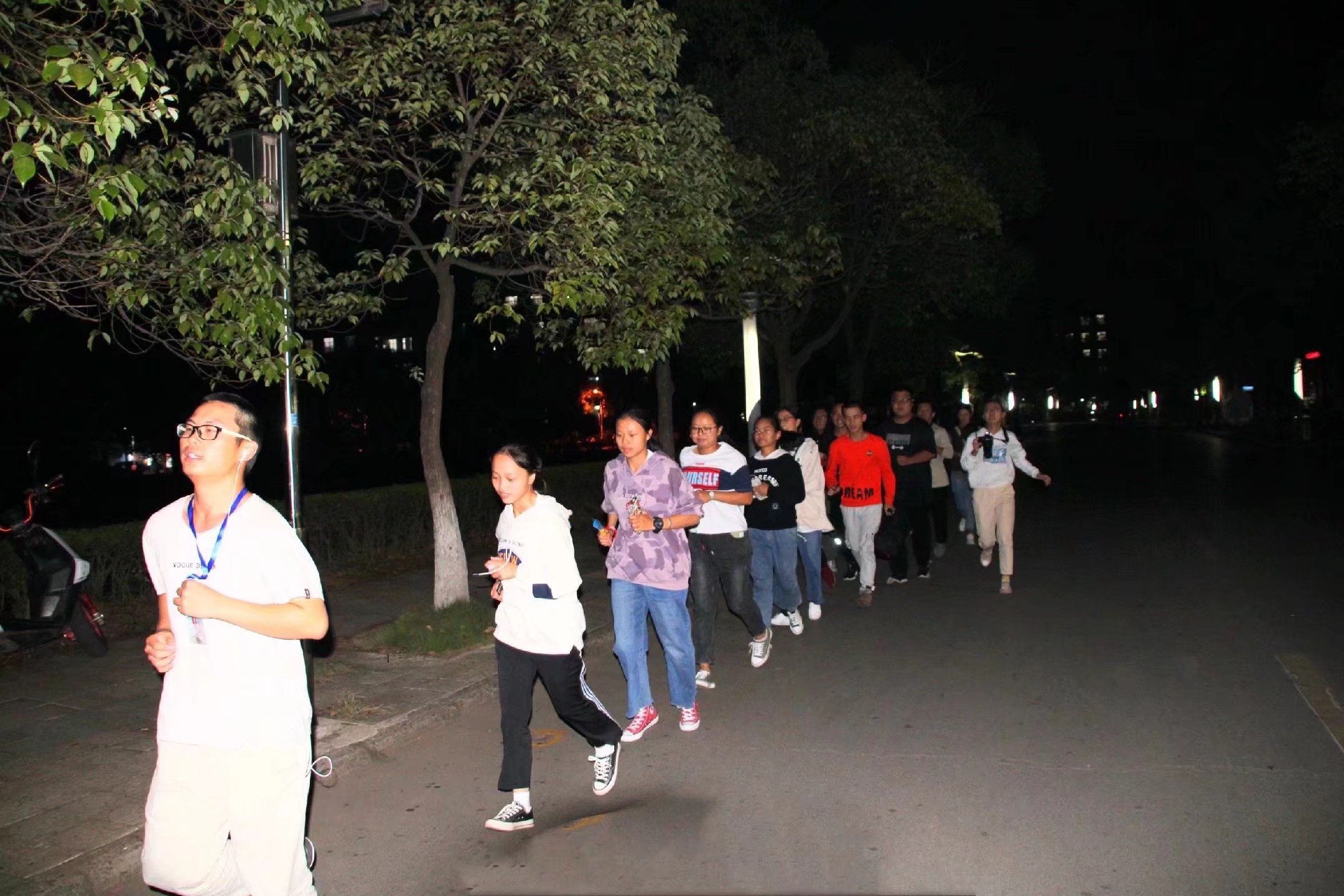 1022fb8ecf19458a94af5a1063b7d987.jpg -2fe249834eaa337c.jpg