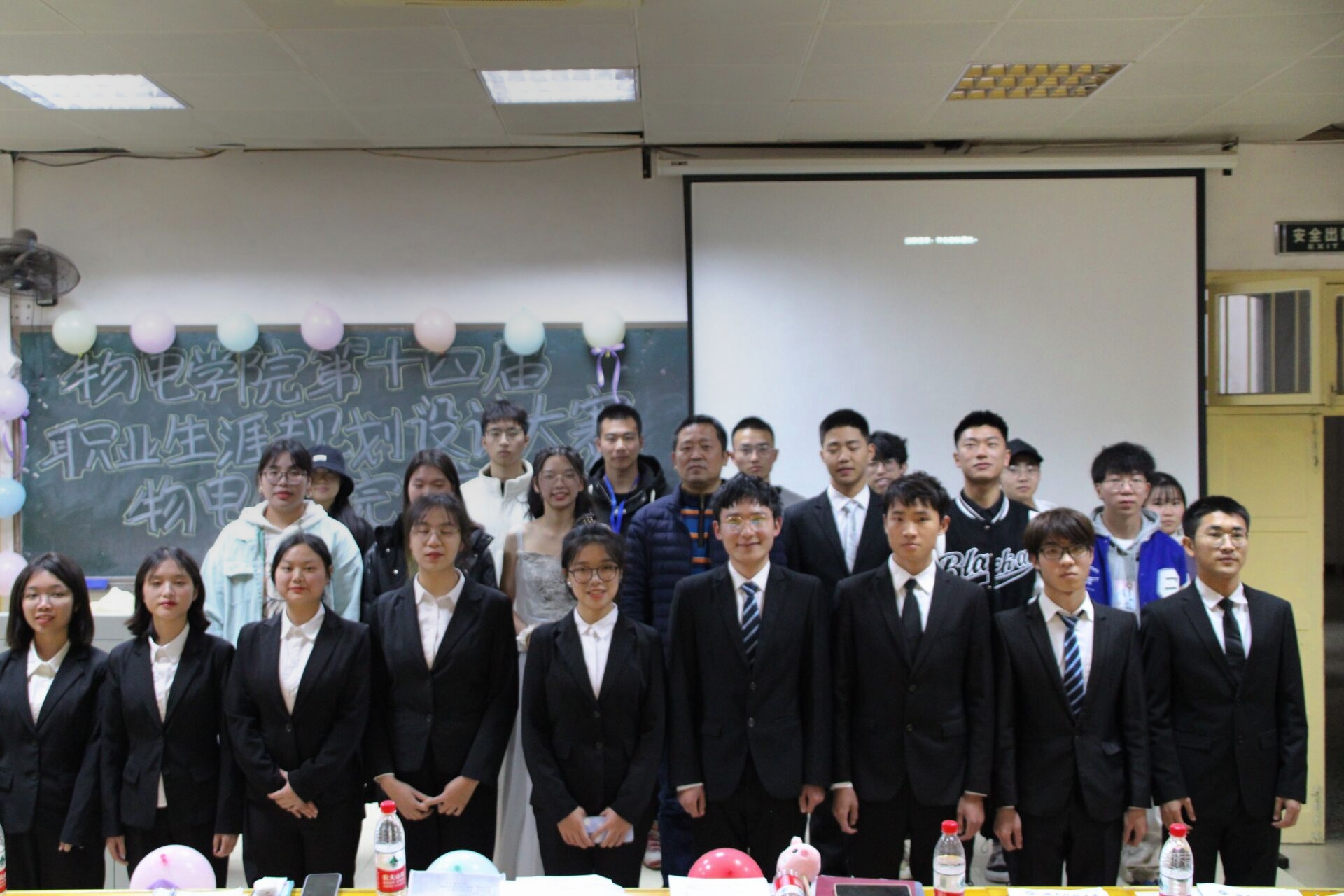 9dfe077b67864721bb060f061275387b.jpg 9dfe077b67864721bb060f061275387b.jpg